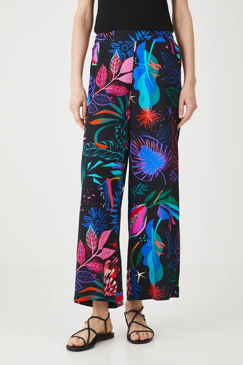 Панталон Medicine в черно с широка каройка, със стандартна талия