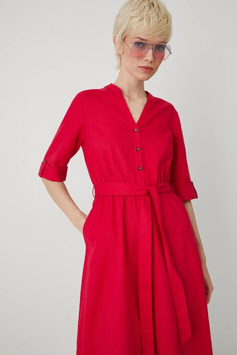 Lanena haljina Medicine boja: crvena, midi, širi se prema dolje