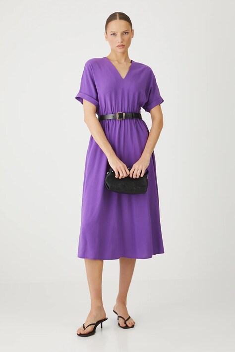 Φόρεμα από λινό μείγμα Medicine χρώμα: μοβ