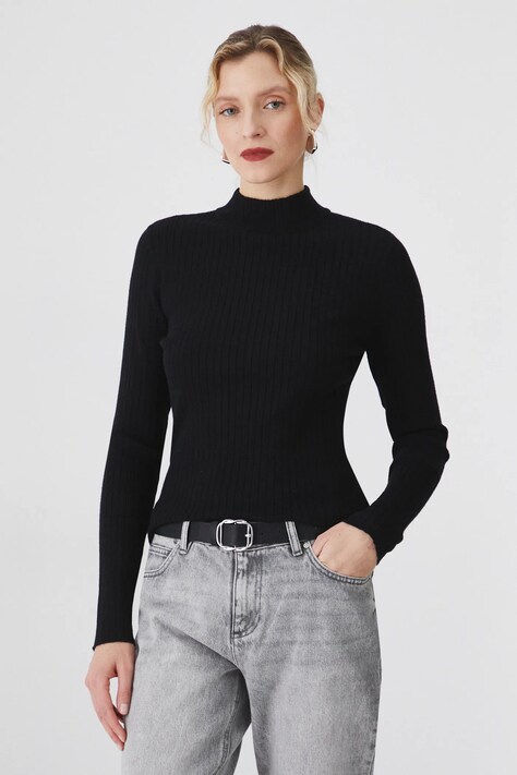 Свитер Medicine женский цвет чёрный лёгкий с полугольфом