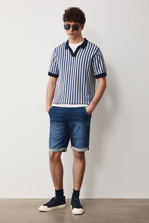 Szorty jeansowe męskie z efektem sprania kolor niebieski