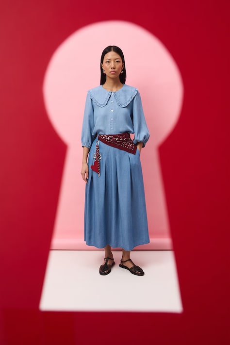 Bluzka jeansowa damska z lyocellu kolor niebieski RS26-BDD280