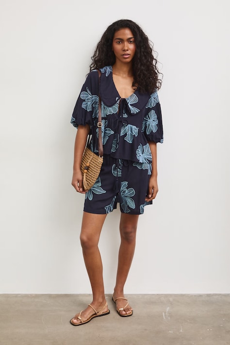 Medicine bluzka damska z lnu granatowa w kwiaty