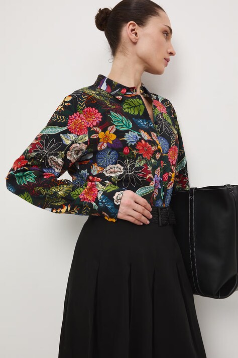 Medicine koszula damska z wiskozy czarna w kwiaty