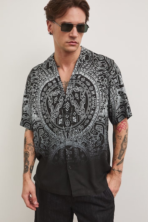 Koszula męska z wiskozy czarna RS26-KKM806