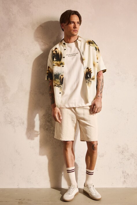 Koszula męska z dodatkiem lnu z kolekcji Bieszczadzki Park Narodowy x Medicine multicolor RS26-KKM850