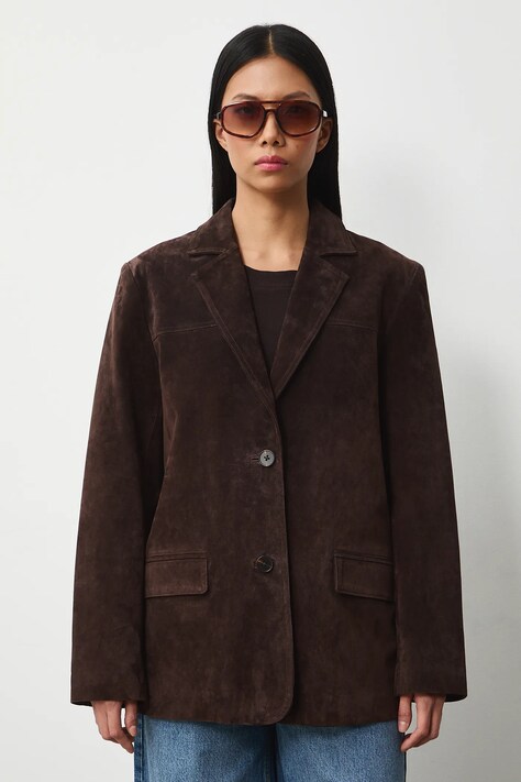 Medicine marynarka damska kolor brązowy jednorzędowa gładka