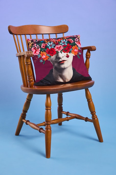 Dekorativní povlak na polštář Medicine fialová barva