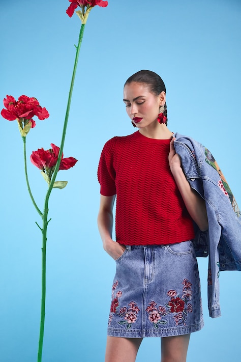 Spódnica jeansowa bawełniana damska mini z ozdobnym haftem kolor niebieski RS26-SDD420