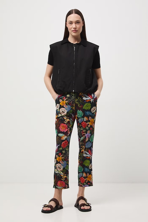 Spodnie chinos damskie z wiskozy z dodatkiem elastanu czarne RS26-SPD060