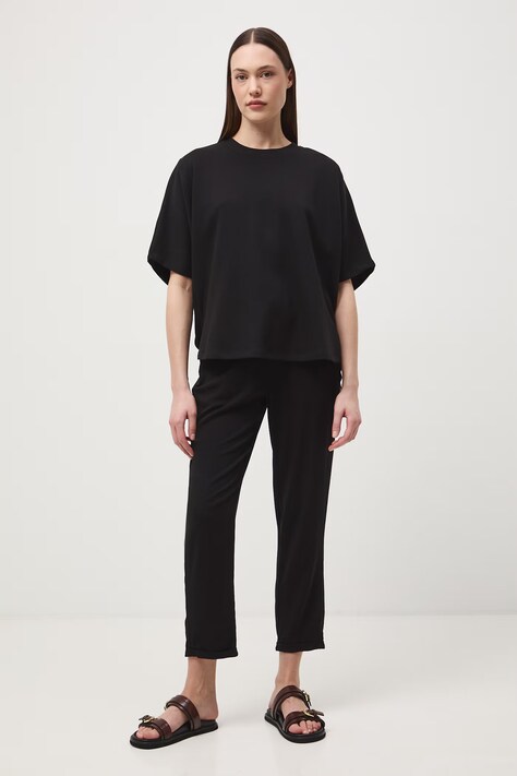 Medicine spodnie chinos damskie z wiskozą czarne regular waist