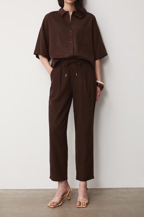 Medicine spodnie chinos damskie z lnem brązowe regular waist