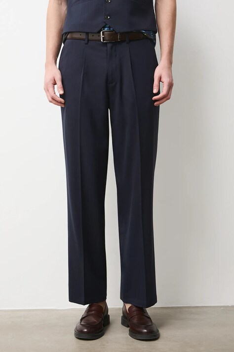 Medicine spodnie męskie kolor granatowy w fasonie chinos