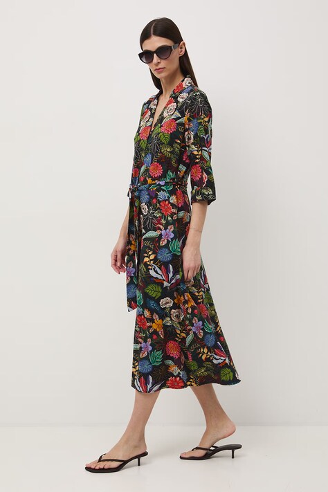Medicine sukienka koszulowa z wiskozy czarna w kwiaty