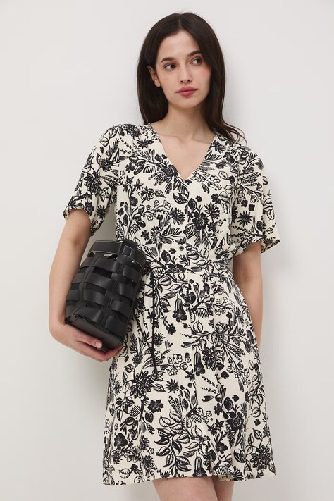 Medicine sukienka z wiskozy beżowa w kwiaty