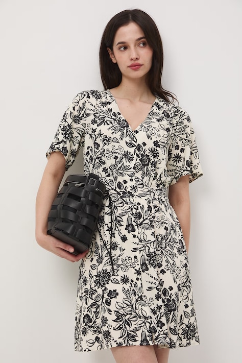 Sukienka z wiskozy beżowa RS26-SUD073