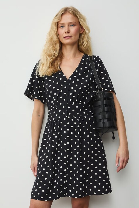 Medicine sukienka z wiskozy czarna w kwiaty