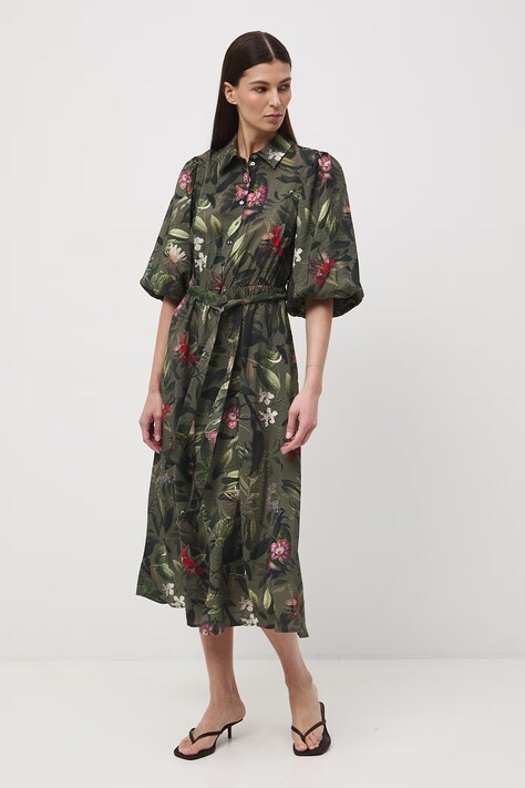 Šaty s rozšíreným strihom zelená RS26-SUD506