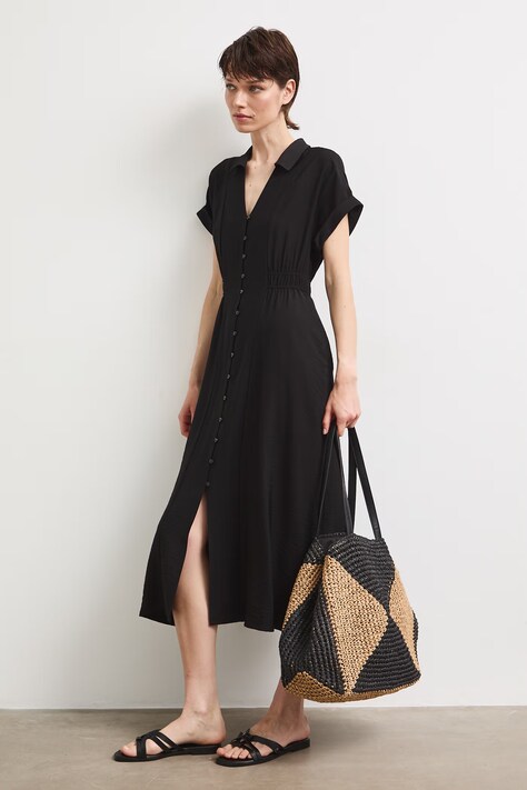 Medicine sukienka rozkloszowana z wiskozą czarna gładka