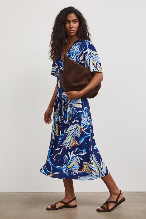 Sukienka z wiskozą z rozcięciem granatowa RS26-SUD809