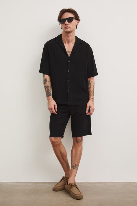 Medicine szorty chino męskie z lnem czarne regular waist