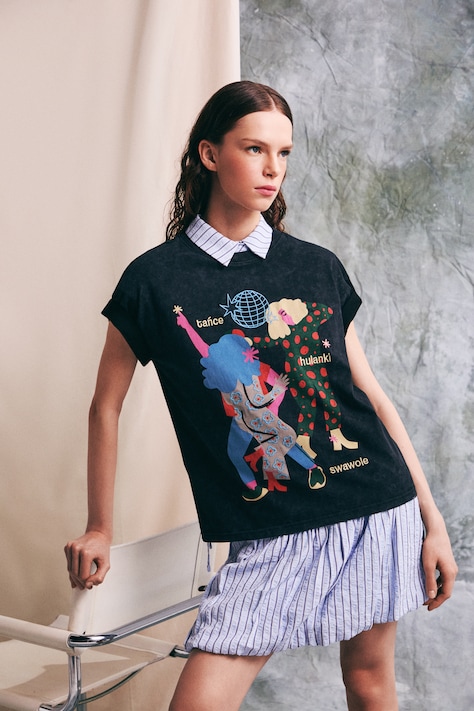 T-shirt oversize damski bawełniany by Jagoda Pecela, Grafika Polska szary RS26-TSD455