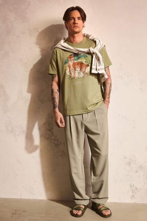 T-shirt męski bawełniany z kolekcji Bieszczadzki Park Narodowy x Medicine zielony RS26-TSM850