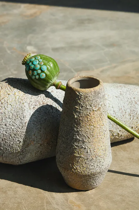 Dekoračná váza z keramiky