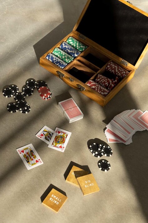 Gra poker  kolor brązowy