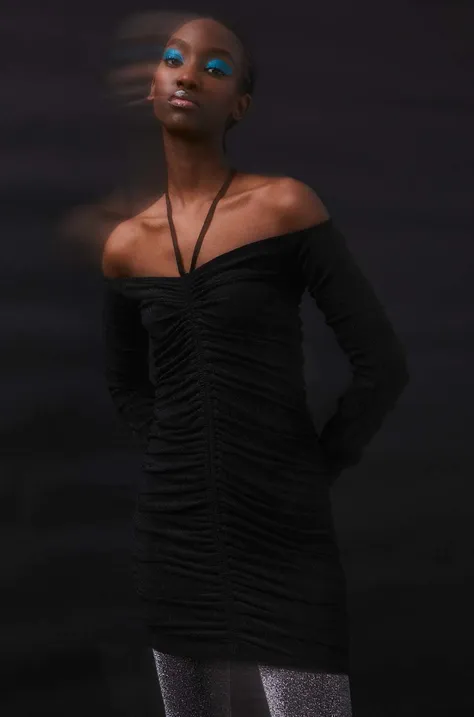 Sukienka damska z ozdobnymi marszczeniami kolor czarny