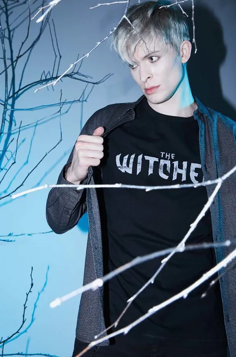 Bavlnené tričko pánske z kolekcie The Witcher x Medicine čierna farba