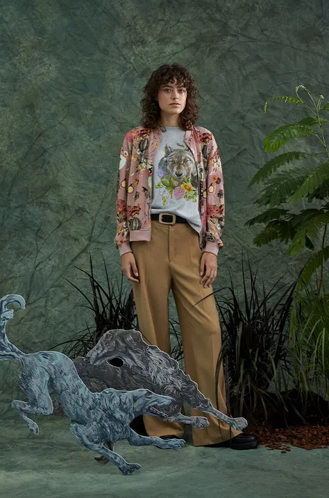 Bluza bawełniana damska z kolekcji Graficzny Atlas Zwierząt kolor różowy