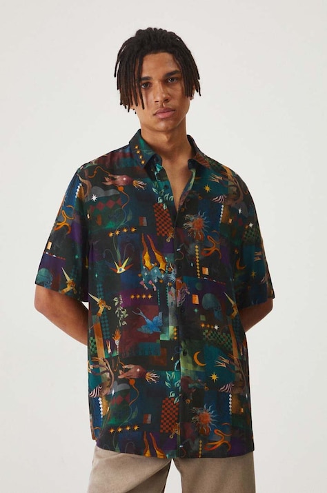 Medicine ing férfi, galléros, regular