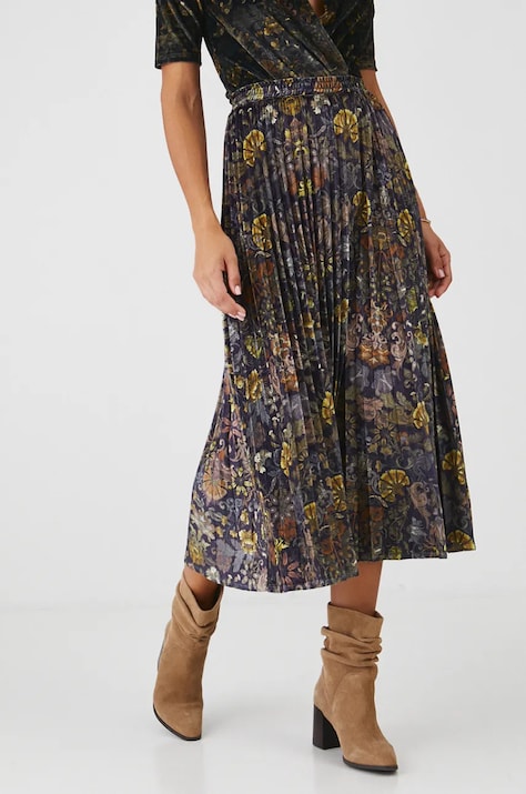 Пола Medicine в черно дълга разкроена