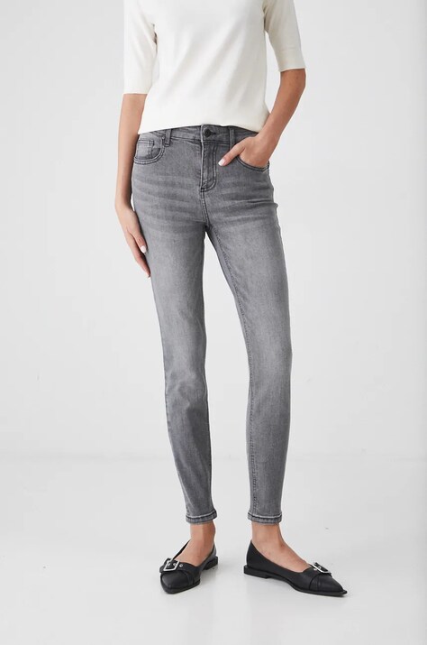 Jeansy damskie skinny z efektem sprania kolor szary