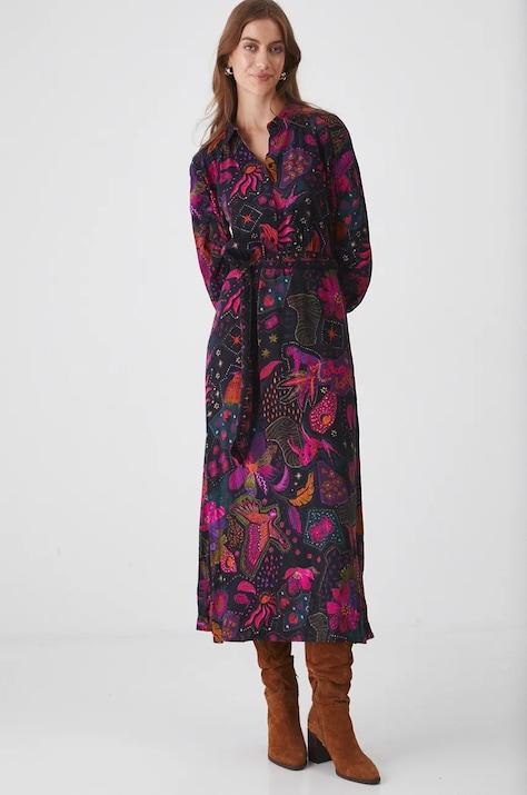 Рокля Medicine в черно дълга разкроена