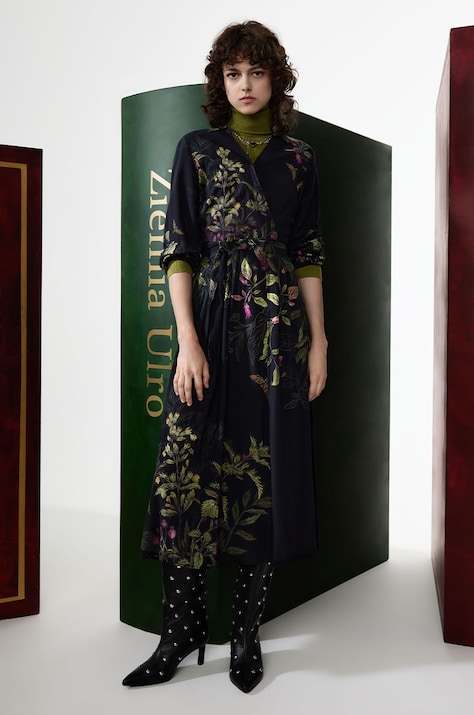 Sukienka damska midi z paskiem – Medicine z okazji roku Miłosza, kolor czarny