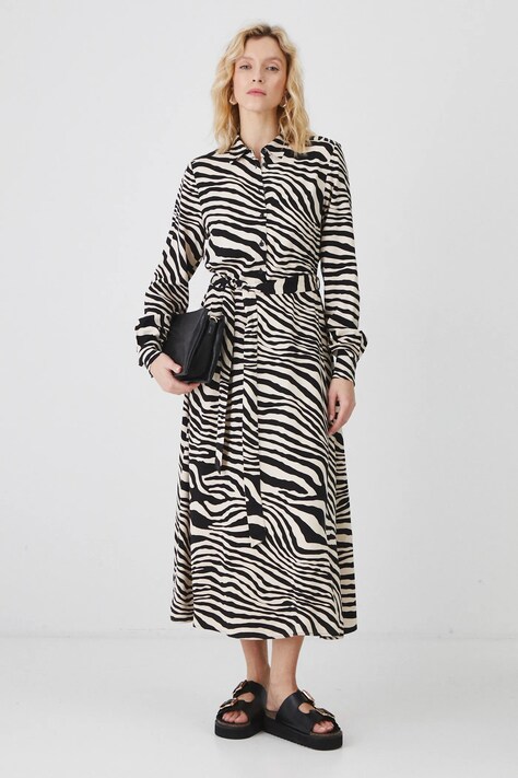 Рокля Medicine среднодълга разкроена