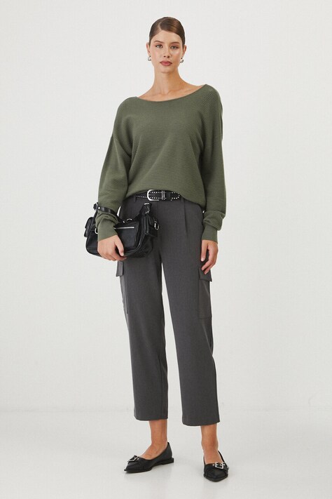 Sweter damski prążkowany kolor zielony