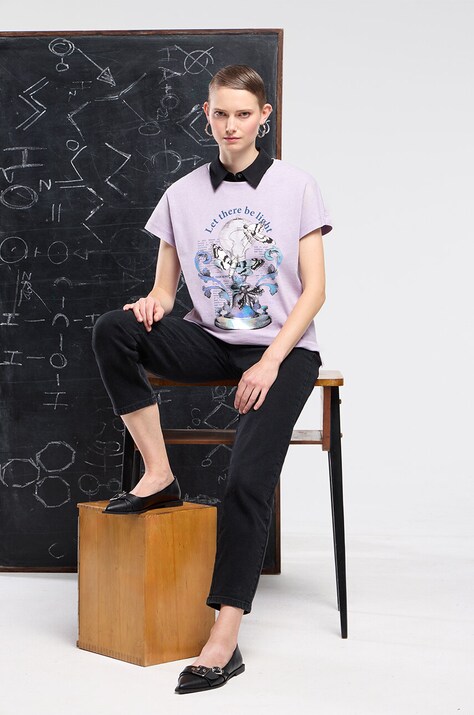 T-shirt bawełniany damski z nadrukiem z kolekcji Science kolor fioletowy