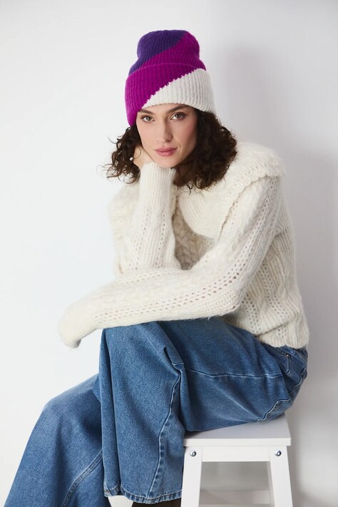 Czapka damska beanie wzorzysta kolor multicolor RW25-CDD700