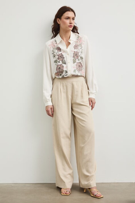 Medicine cămașă din amestec de in culoarea bej, cu guler clasic, relaxed