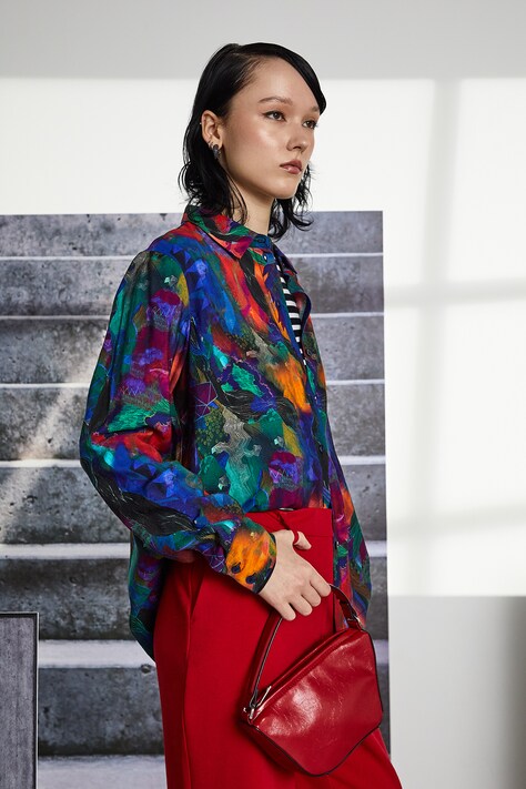 Koszula damska z kolekcji Tajemniczy Świat Medicine kolor multicolor RW25-KDD550