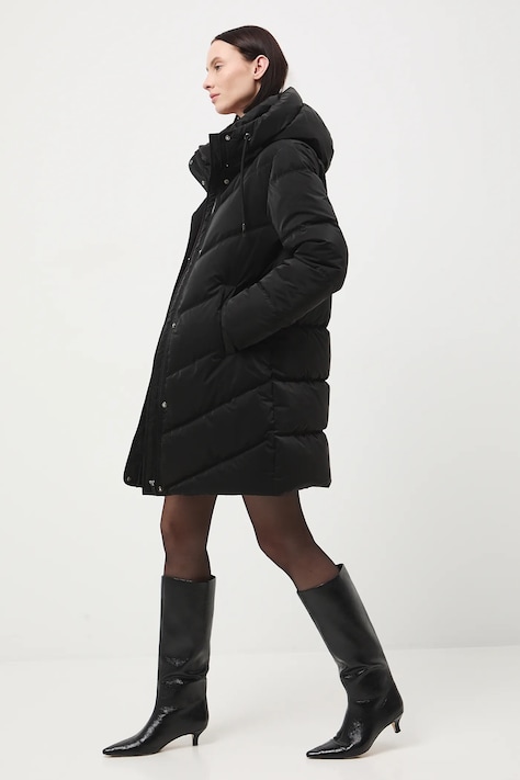 Płaszcz damski pikowany kolor czarny RW25-KPD901