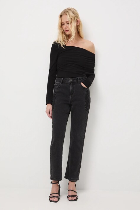 Jeansy damskie slim z ozdobnym haftem kolor czarny RW25-SJDA00