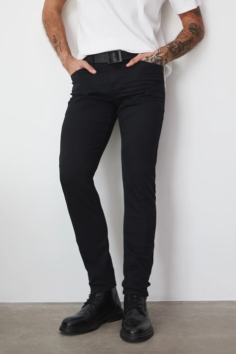 Medicine farmer fekete