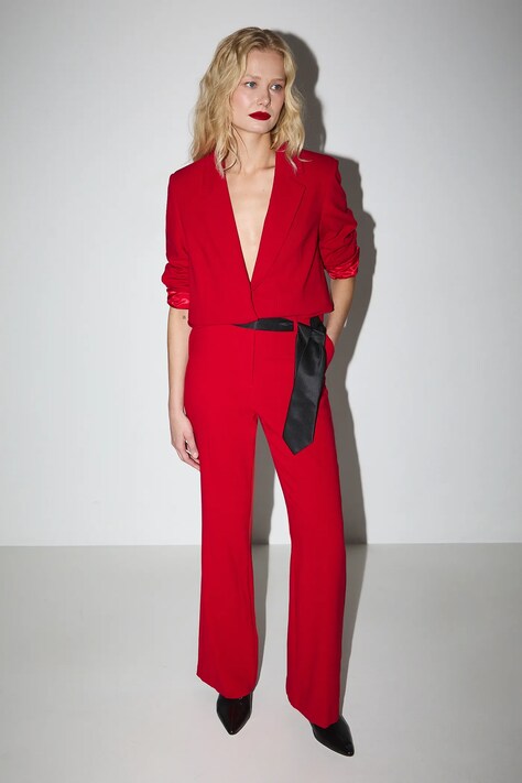 Medicine spodnie damskie kolor czerwony szerokie medium waist