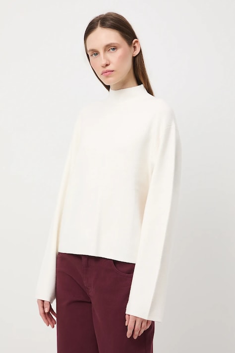 Pulover Medicine boja: bež, lagane, s poludolčevitom