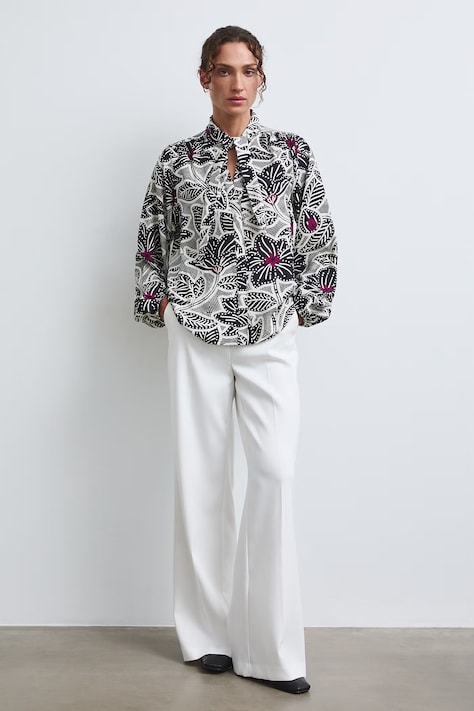 Bluzka damska z wiskozą z motywem roślinnym multicolor RW26-BDD030