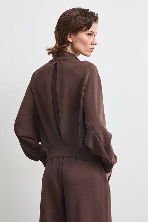 Bluza rozpinana damska z modalem gładka brązowa RW26-BLD401
